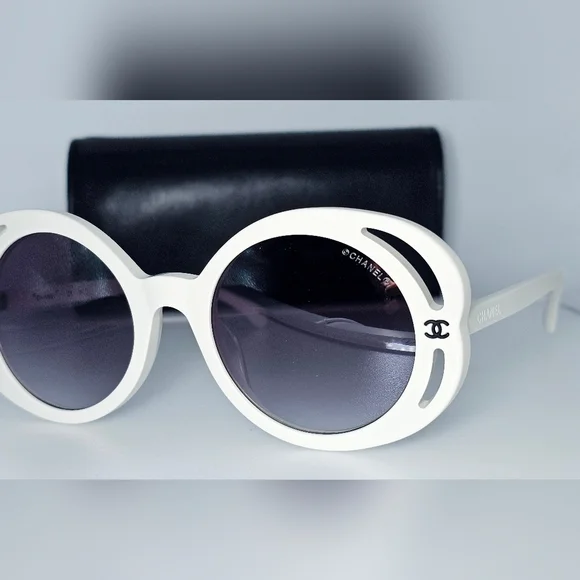 Chanel white round sunglasses Chanel logo 71582A s1255 3N - Picture 3 of 16